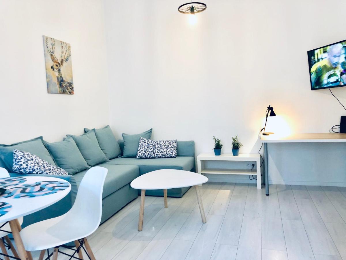 Apartament Delux 2 Legnica Ul. Kominka 16 Daire Dış mekan fotoğraf